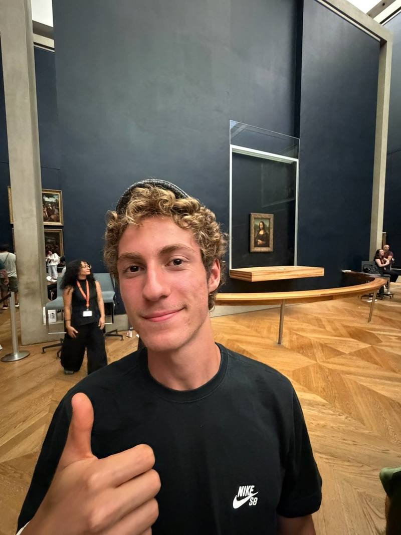 Gabriel Jovencio em viagem pela Europa